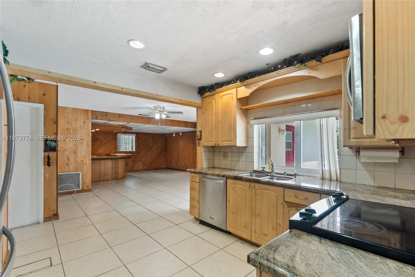 8310 SW 26th Place, Davie, FL 33328 photo 9