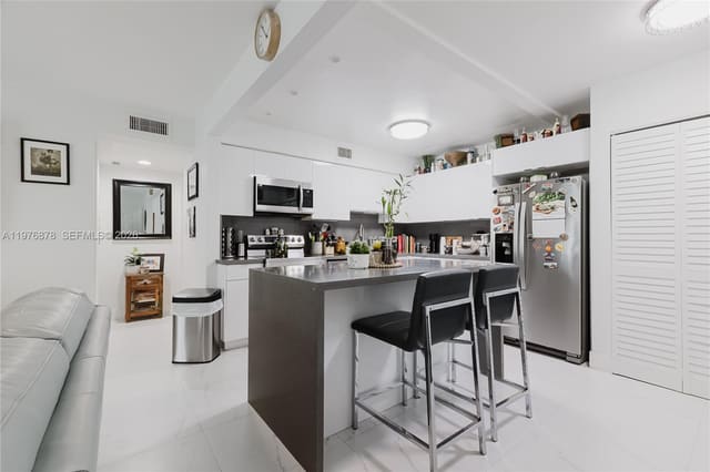 2621 SW 12th Terrace, Fort Lauderdale, FL 33315