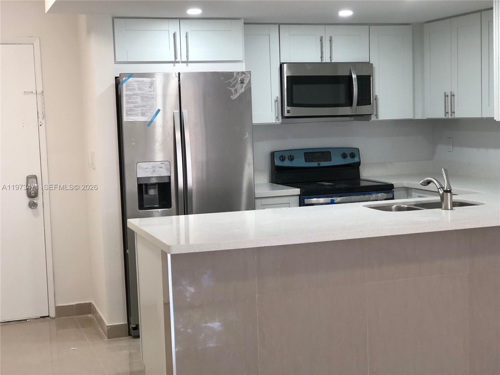 8883 Fontainebleau Boulevard 101A, Miami, FL 33172, Miami