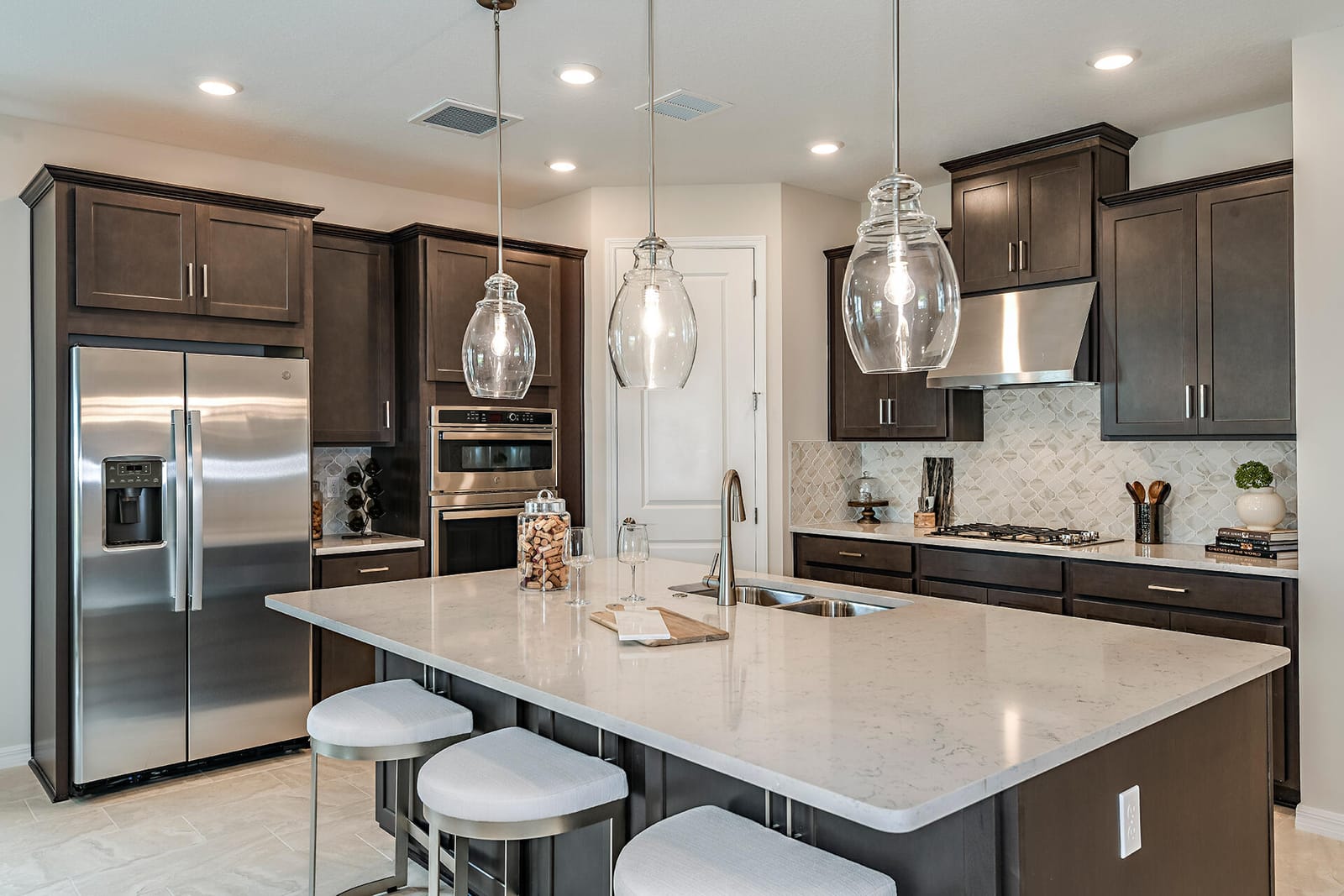 661 SE Ranch Oak Circle — photo 5