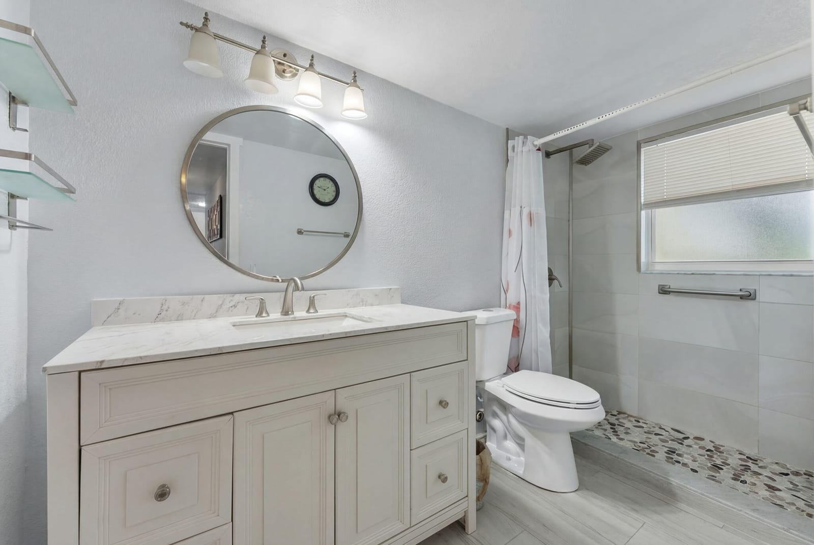 1725 W 60th Street F126 — photo 3