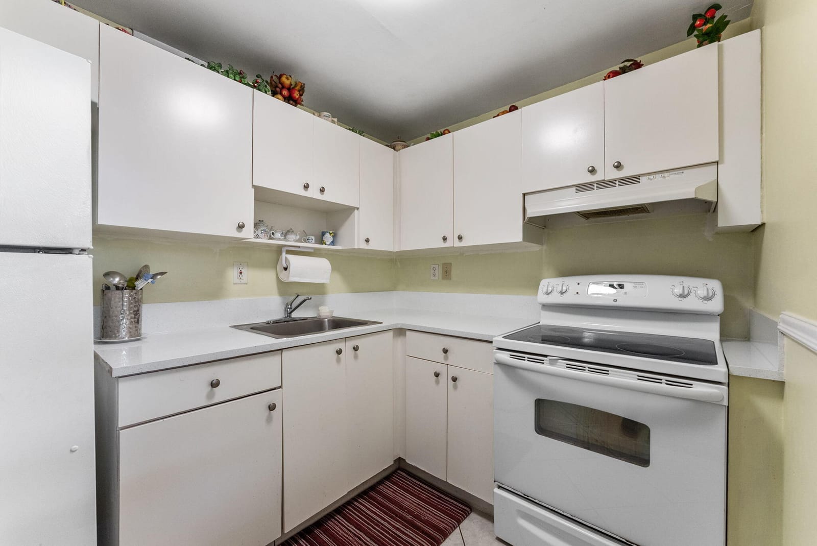 1725 W 60th Street F126 — photo 8