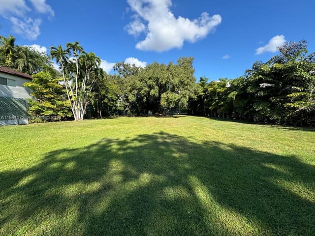3528 Royal Palm Avenue, Miami, FL 33133