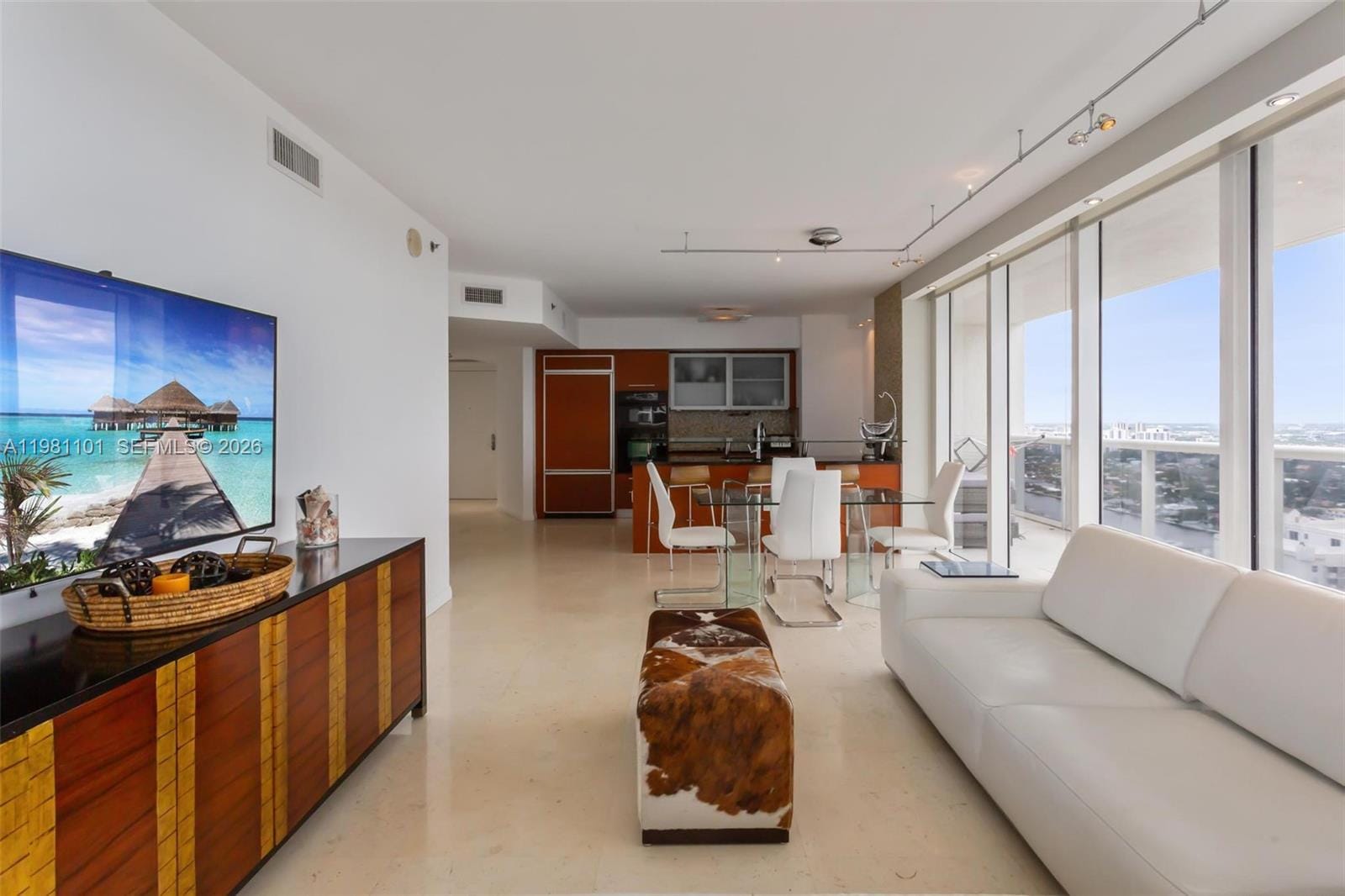 1830 S Ocean Drive 3008 — photo 2