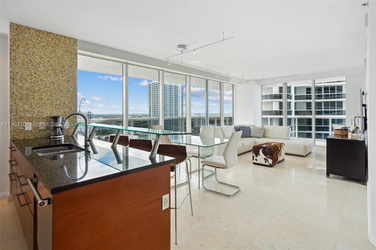 1830 S Ocean Drive 3008 — photo 4