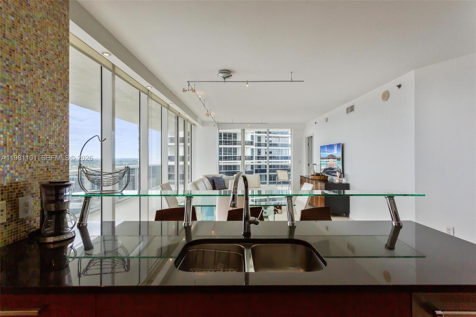1830 S Ocean Drive 3008 — photo 9