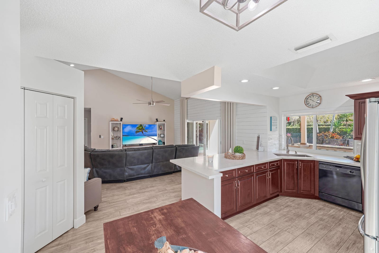 1872 NW 109th Avenue, Plantation, FL 33322 photo 5
