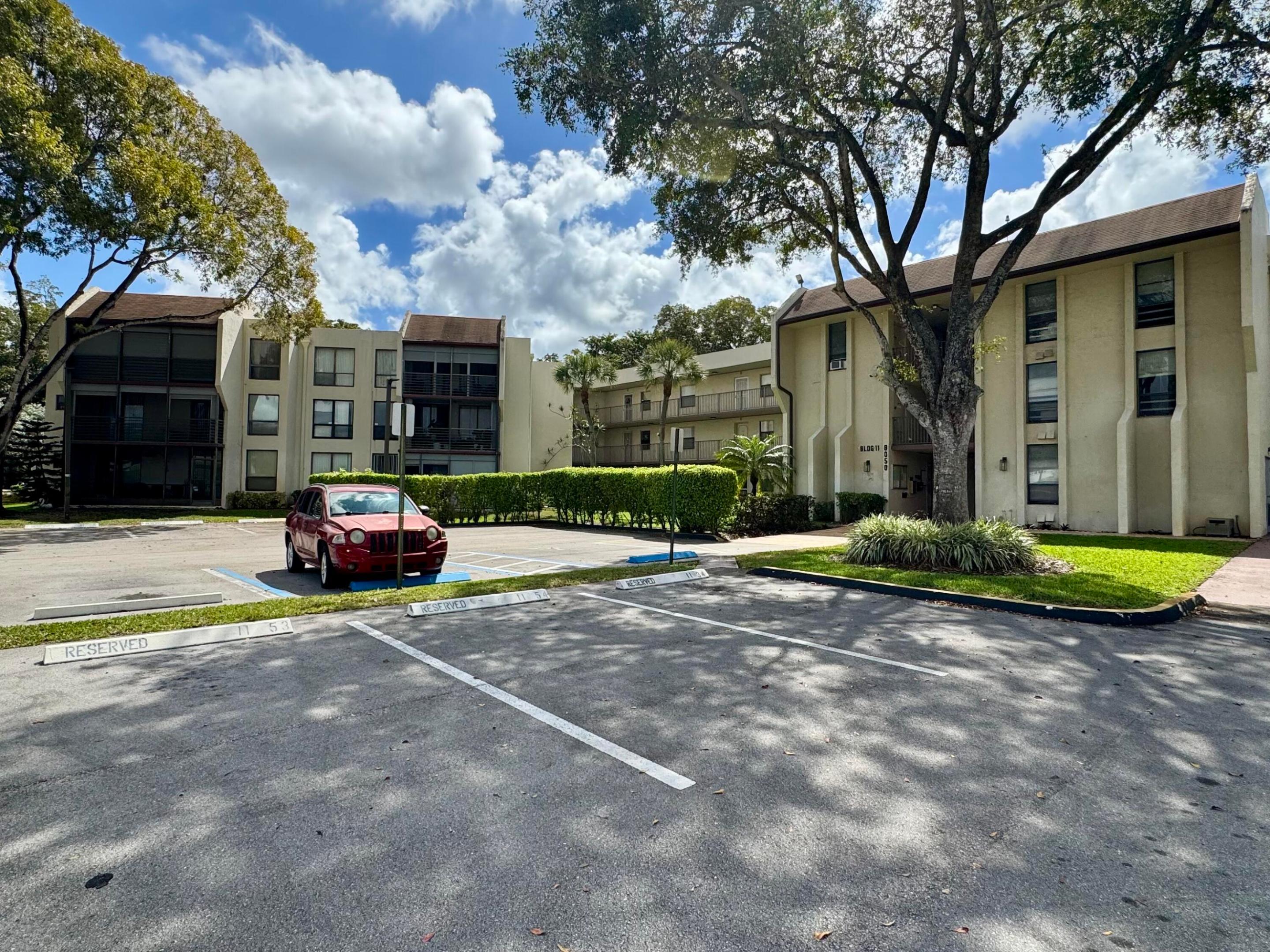 8050 W Mcnab Road 320, Tamarac, FL 33321, Tamarac