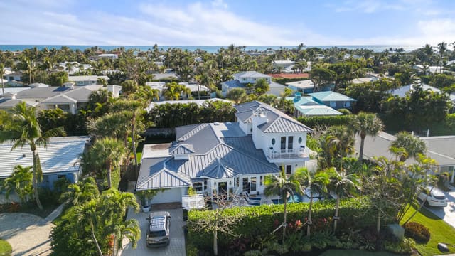 122 Lighthouse Drive, Jupiter Inlet Colony, FL 33469