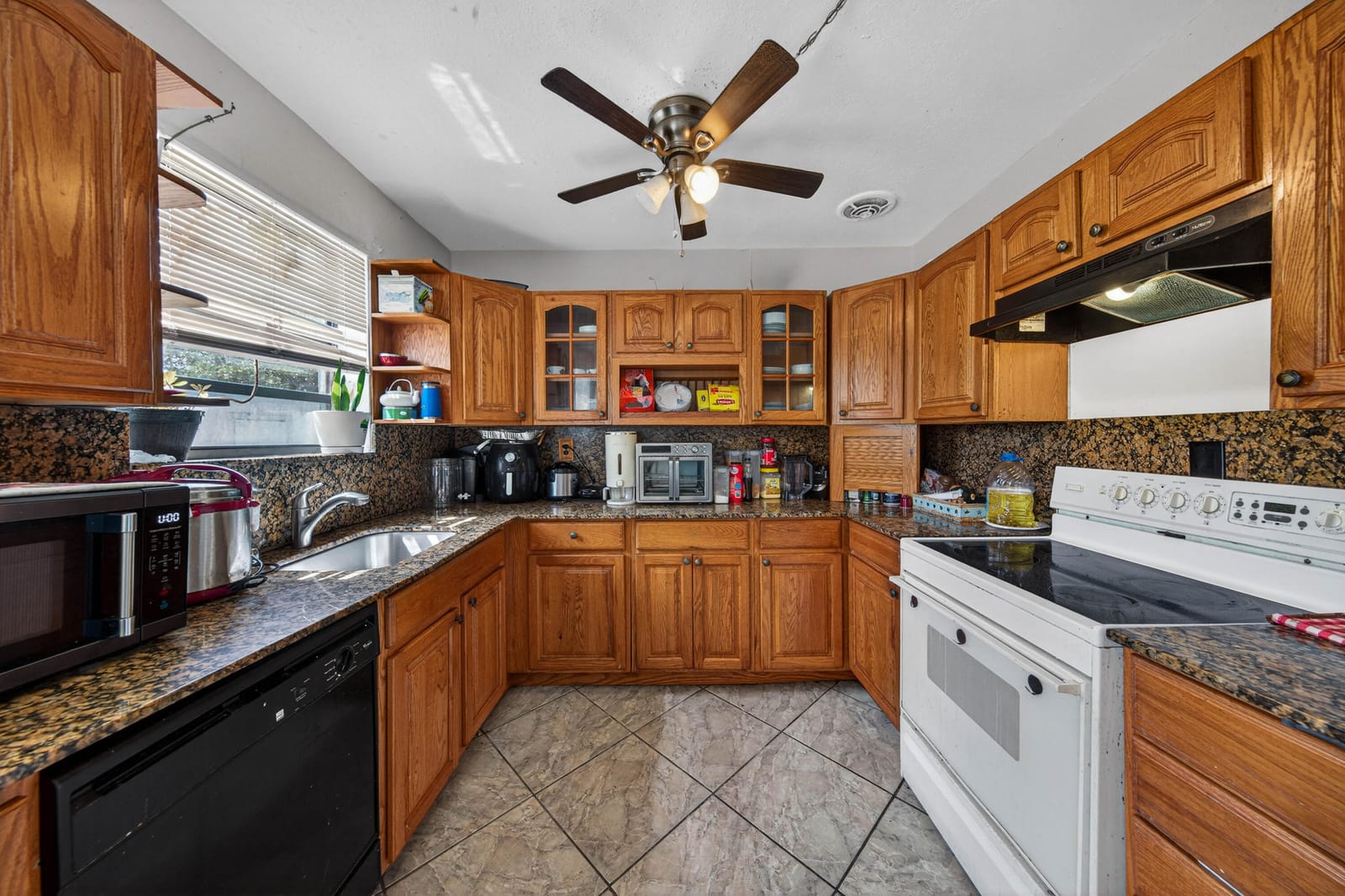 3720 SW 32nd Street, West Park, FL 33023 photo 3