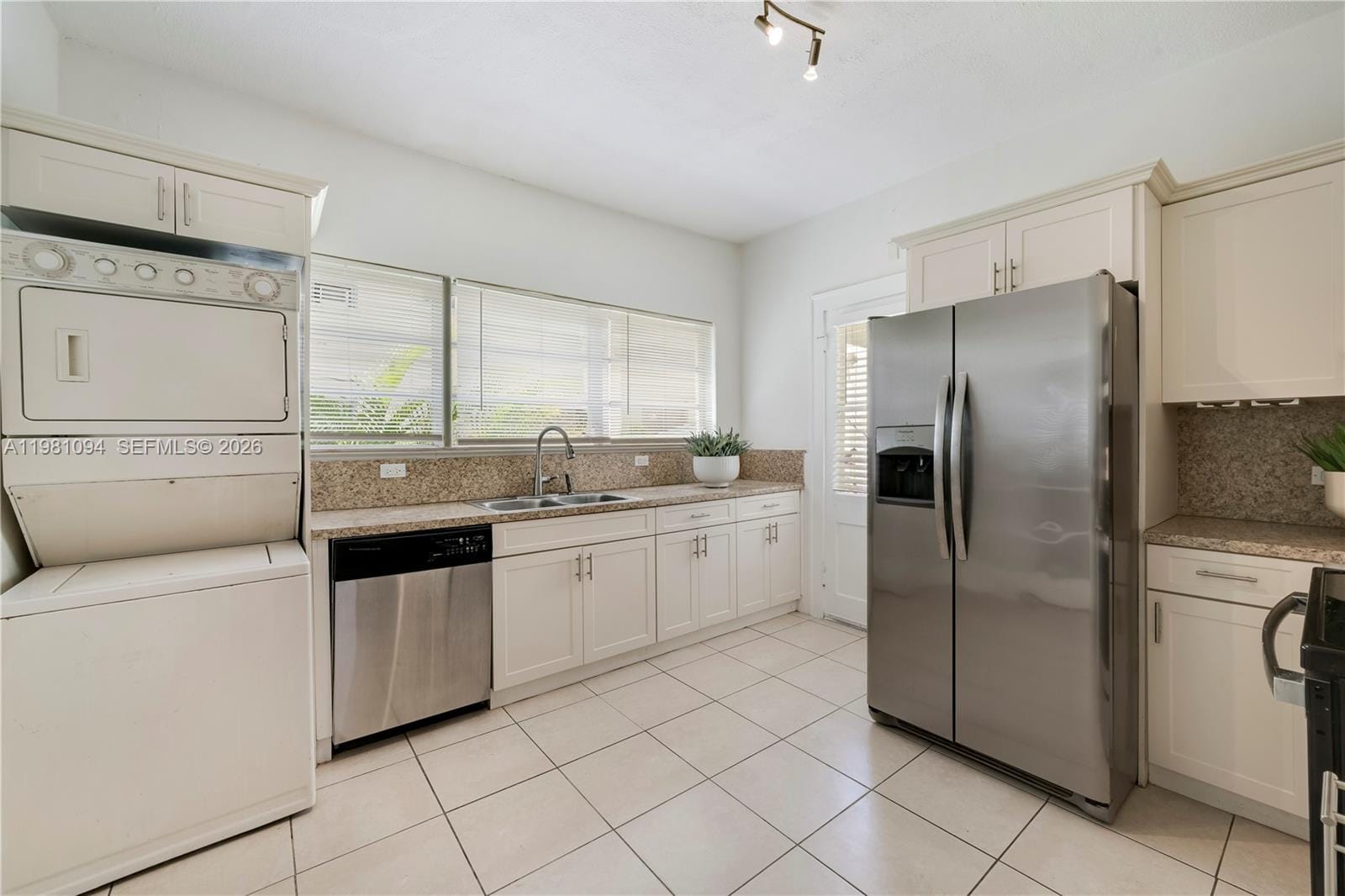 311 Navarre Avenue, Coral Gables, FL 33134 photo 11