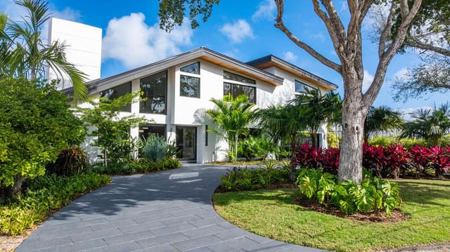 3001 NE 52nd Street, sold in Pompano Waterway Estates, Lighthouse Point, FL