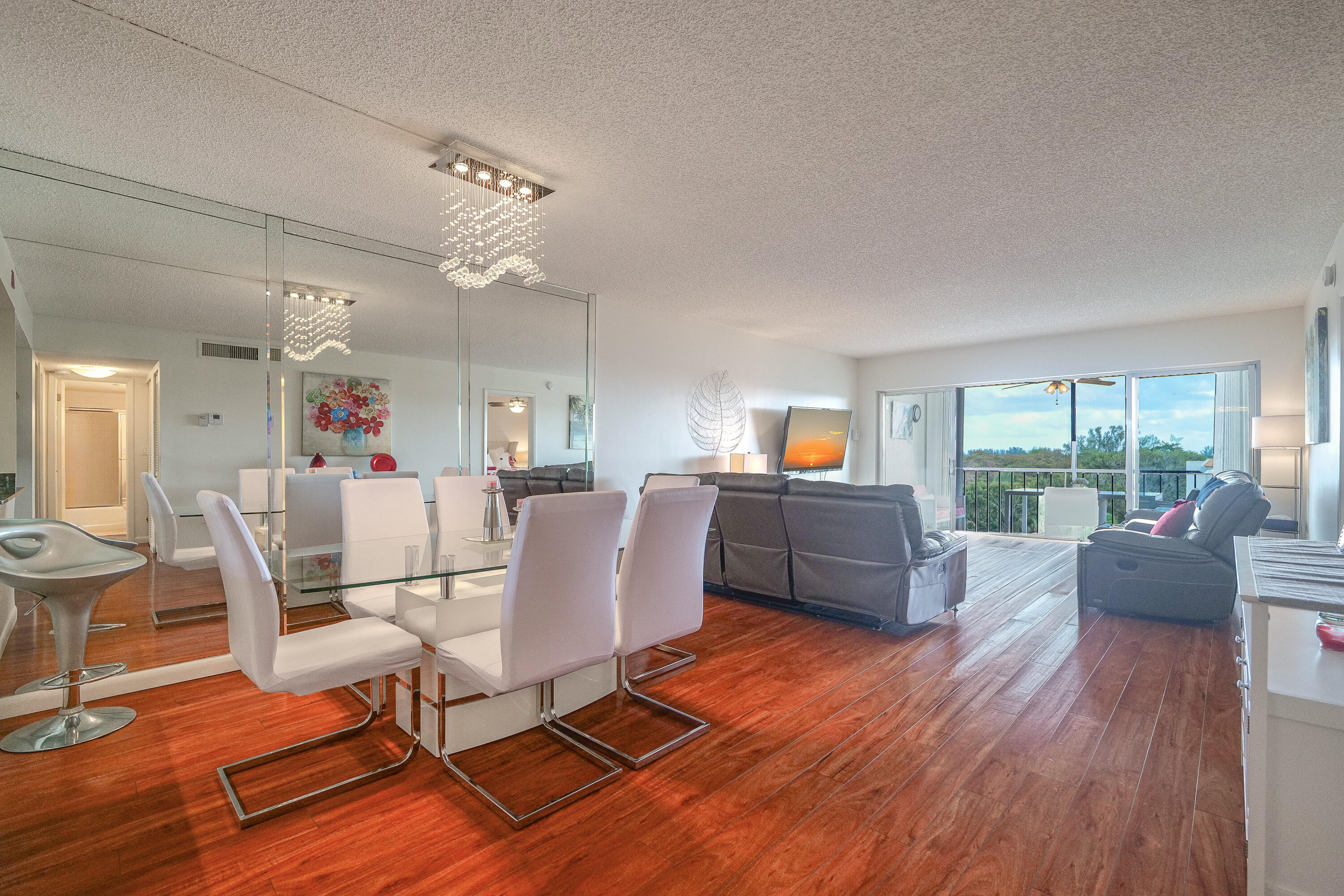 3930 Inverrary Boulevard 703-d, Lauderhill, FL 33319, Lauderhill