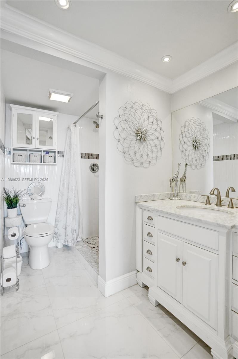 1889 S Ocean Drive 114, Hallandale Beach, FL 33009 photo 22