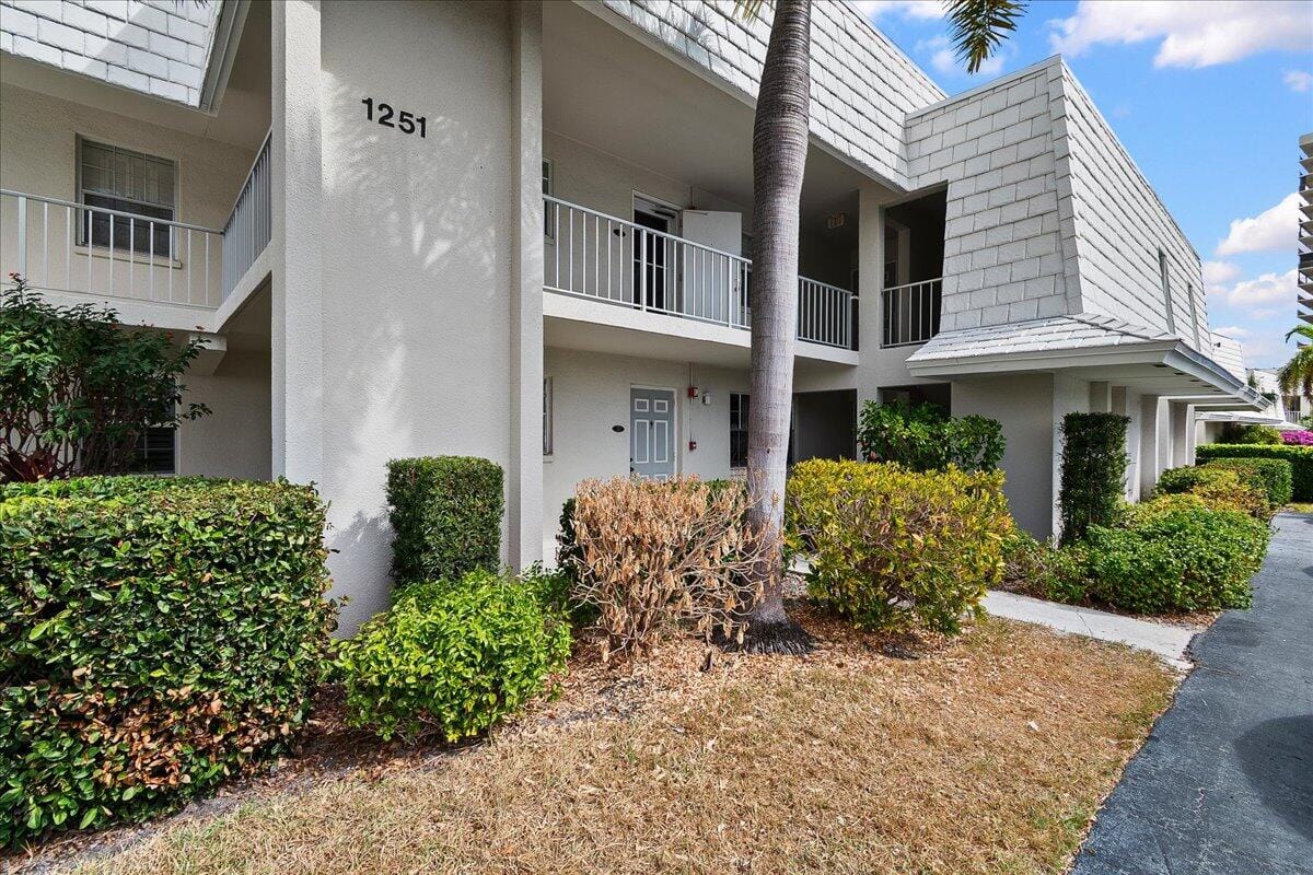 1251 SE Sugar Sands Boulevard 121 — photo 4