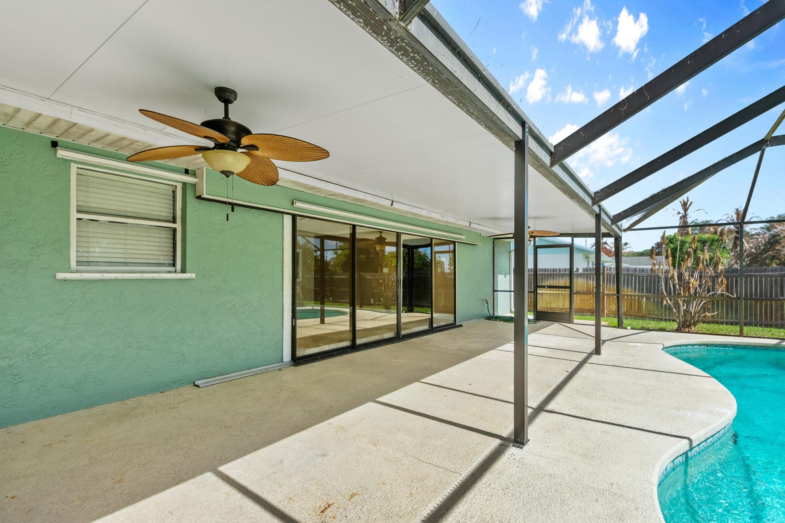 480 SE Evergreen Terrace — photo 11