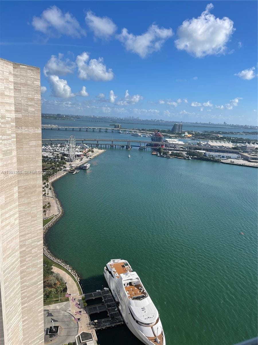 335 S Biscayne Boulevard 3610, Miami, FL 33131 photo 21