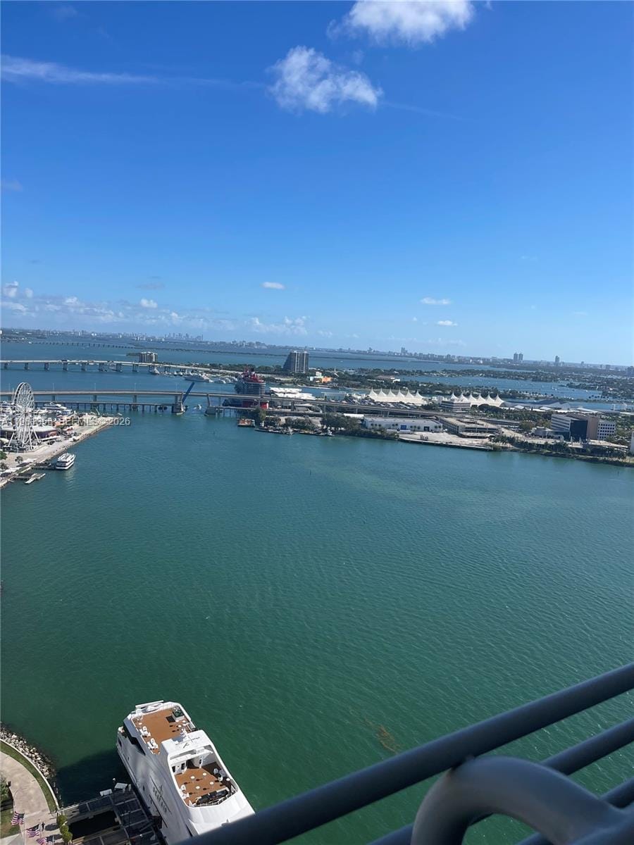 335 S Biscayne Boulevard 3610, Miami, FL 33131 photo 26
