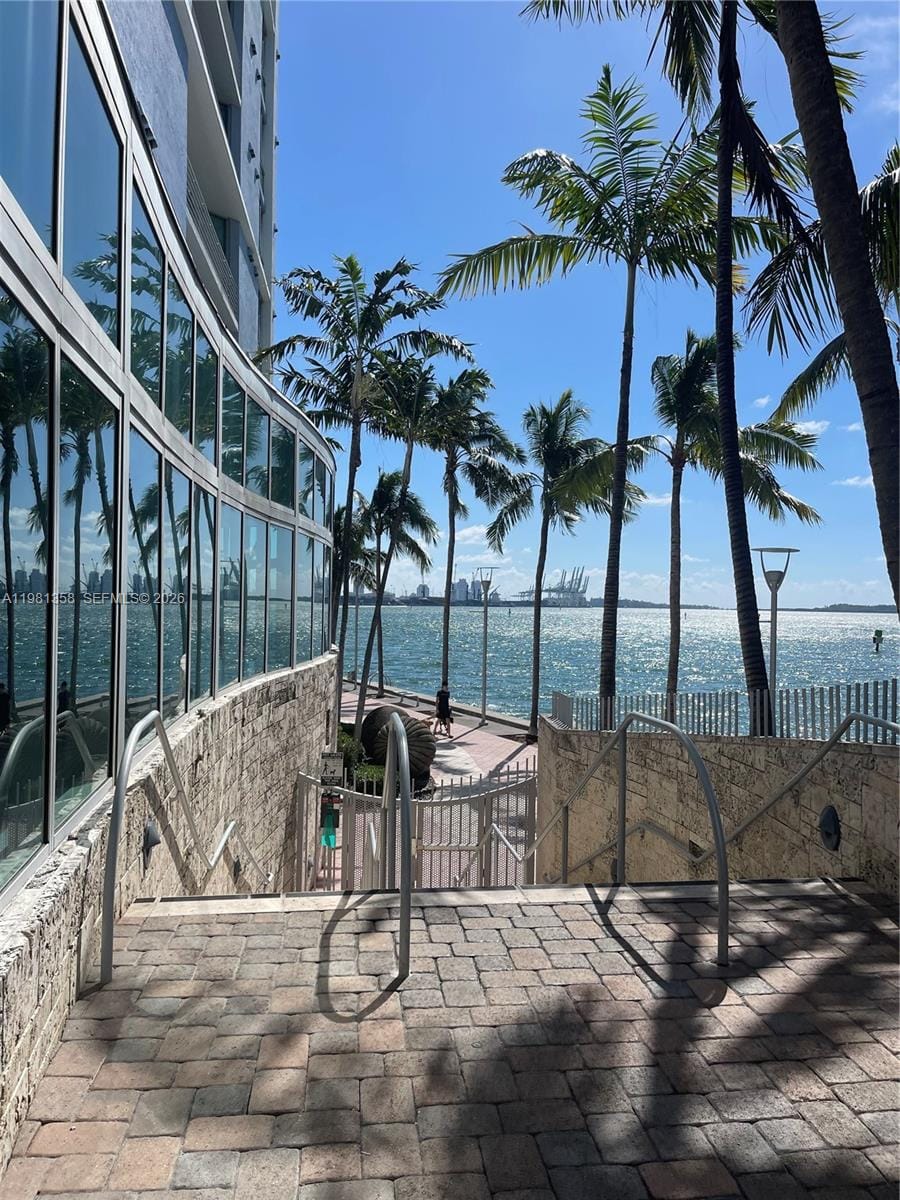 335 S Biscayne Boulevard 3610, Miami, FL 33131 photo 30