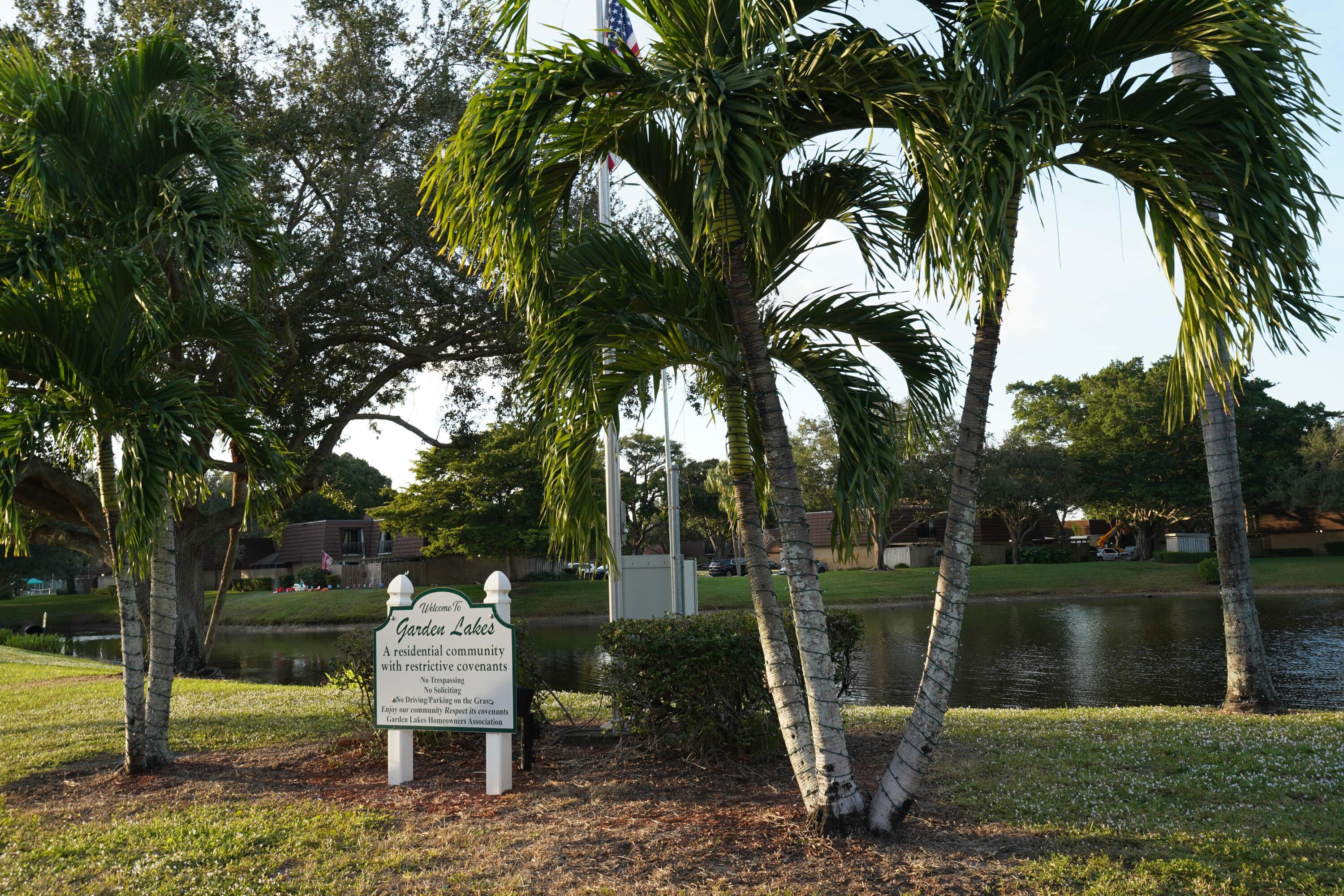 1916 19th Lane, Palm Beach Gardens, FL 33418, Palm Beach Gardens