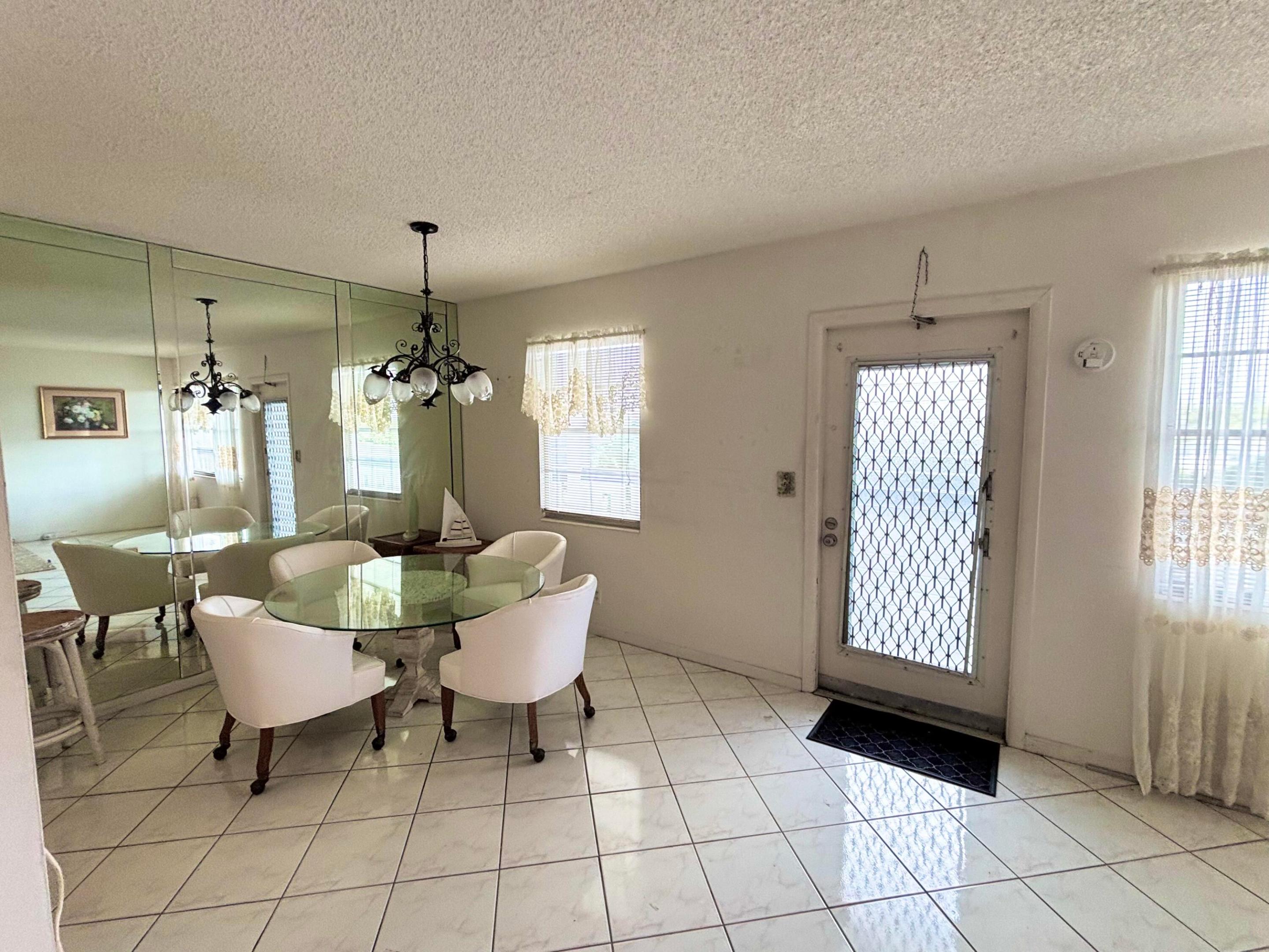 4015 Oakridge A 4015 — photo 12