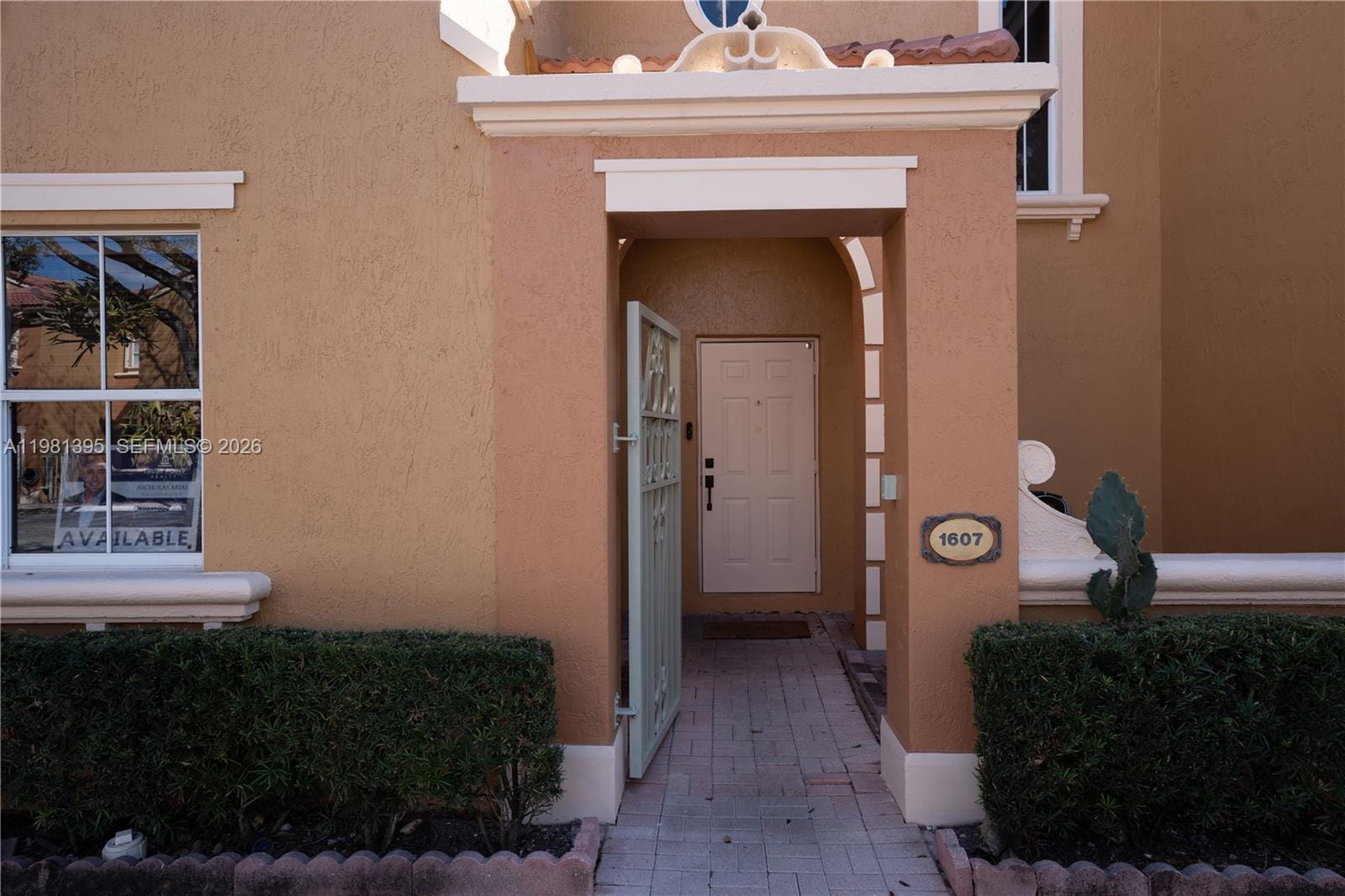 8520 NW 139th Terrace 1607 — photo 4