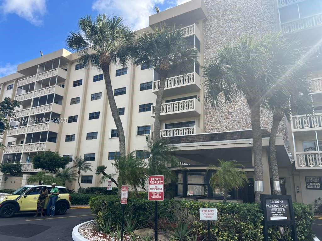 800 NE 195th Street 501, Miami, FL 33179, Miami