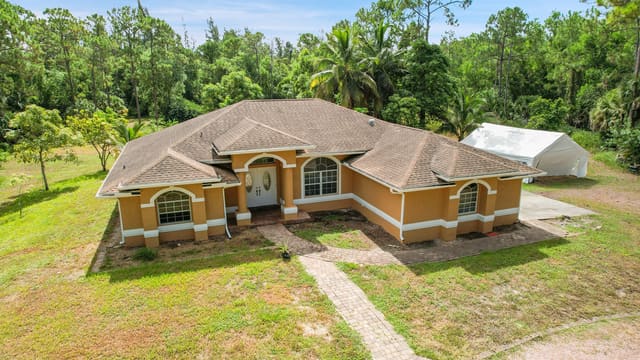 2376 Fawn Drive, sold in Deer Run, Loxahatchee, FL