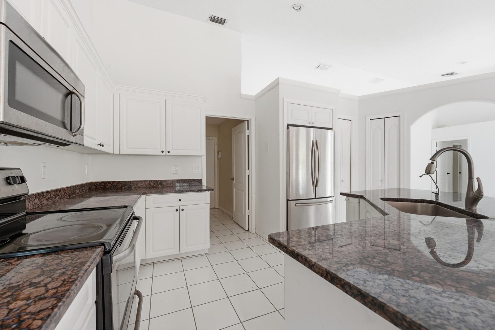 2376 Fawn Drive, Loxahatchee, FL 33470 photo 9