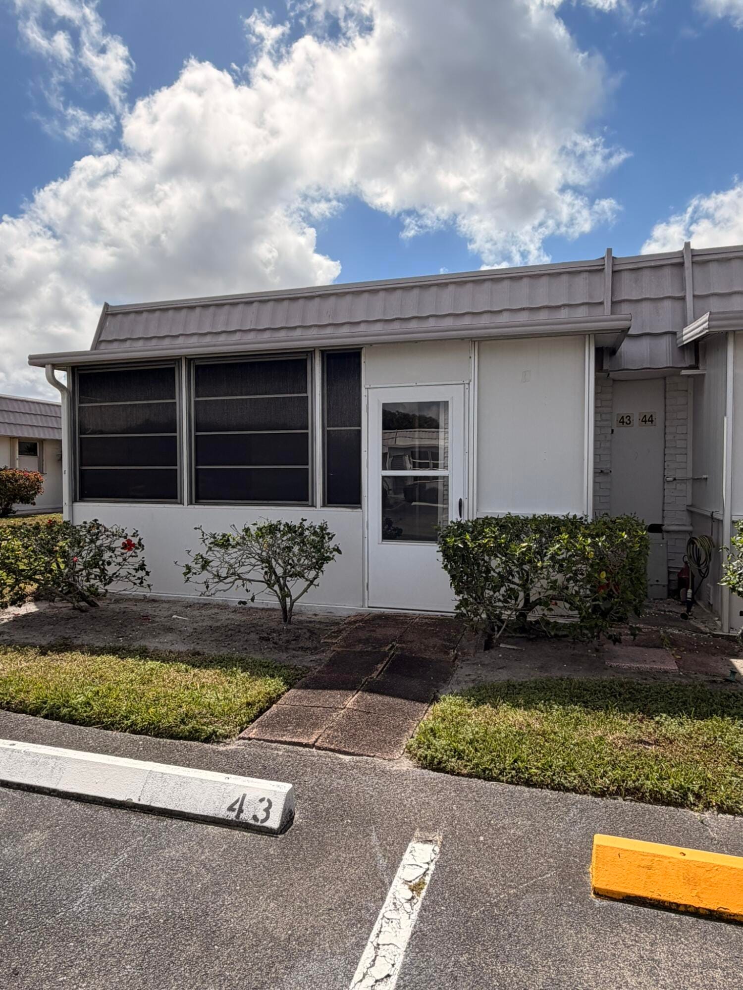 43 Valencia B, Delray Beach, FL 33446 photo 2