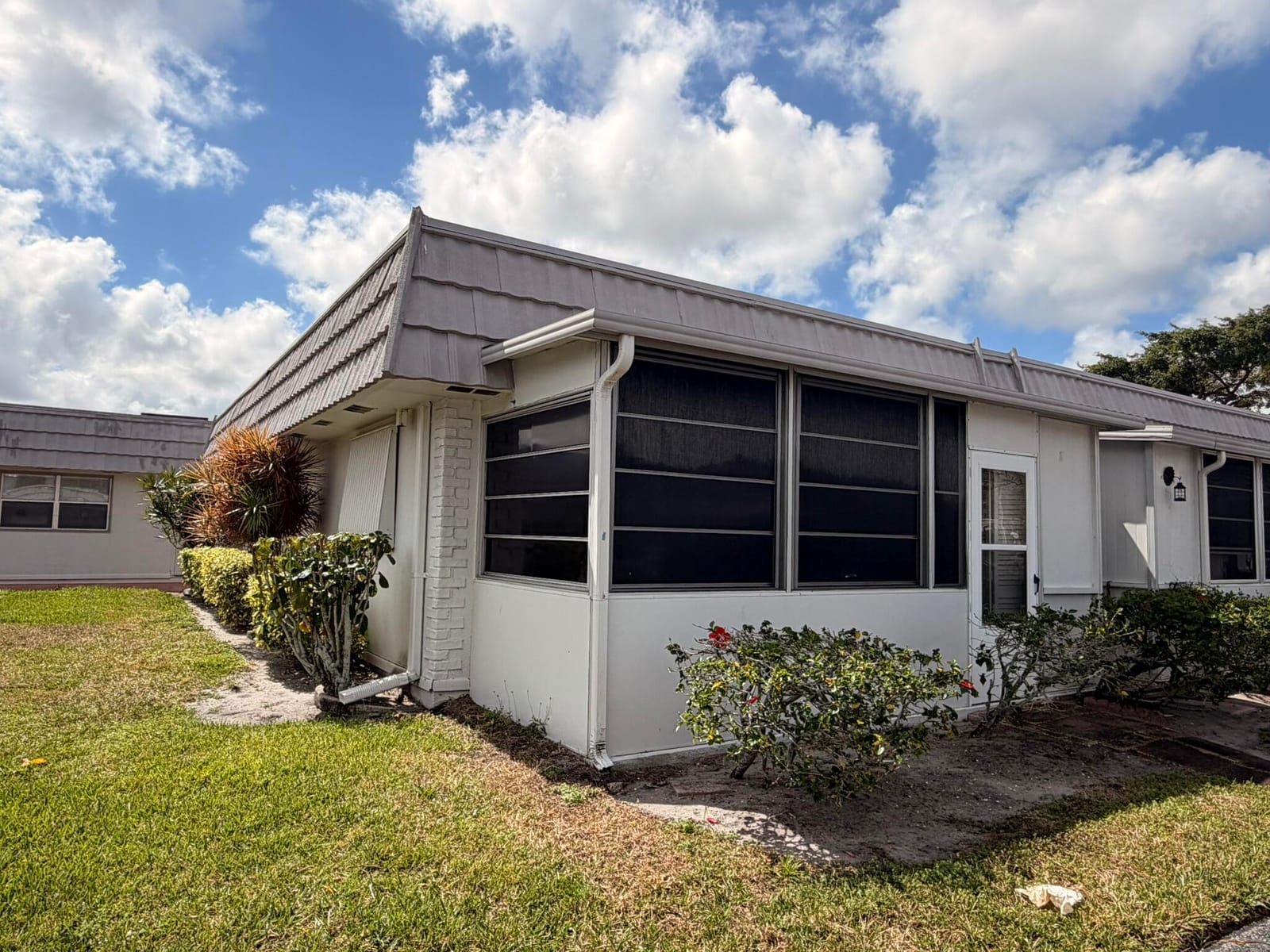 43 Valencia B, Delray Beach, FL 33446 photo 3