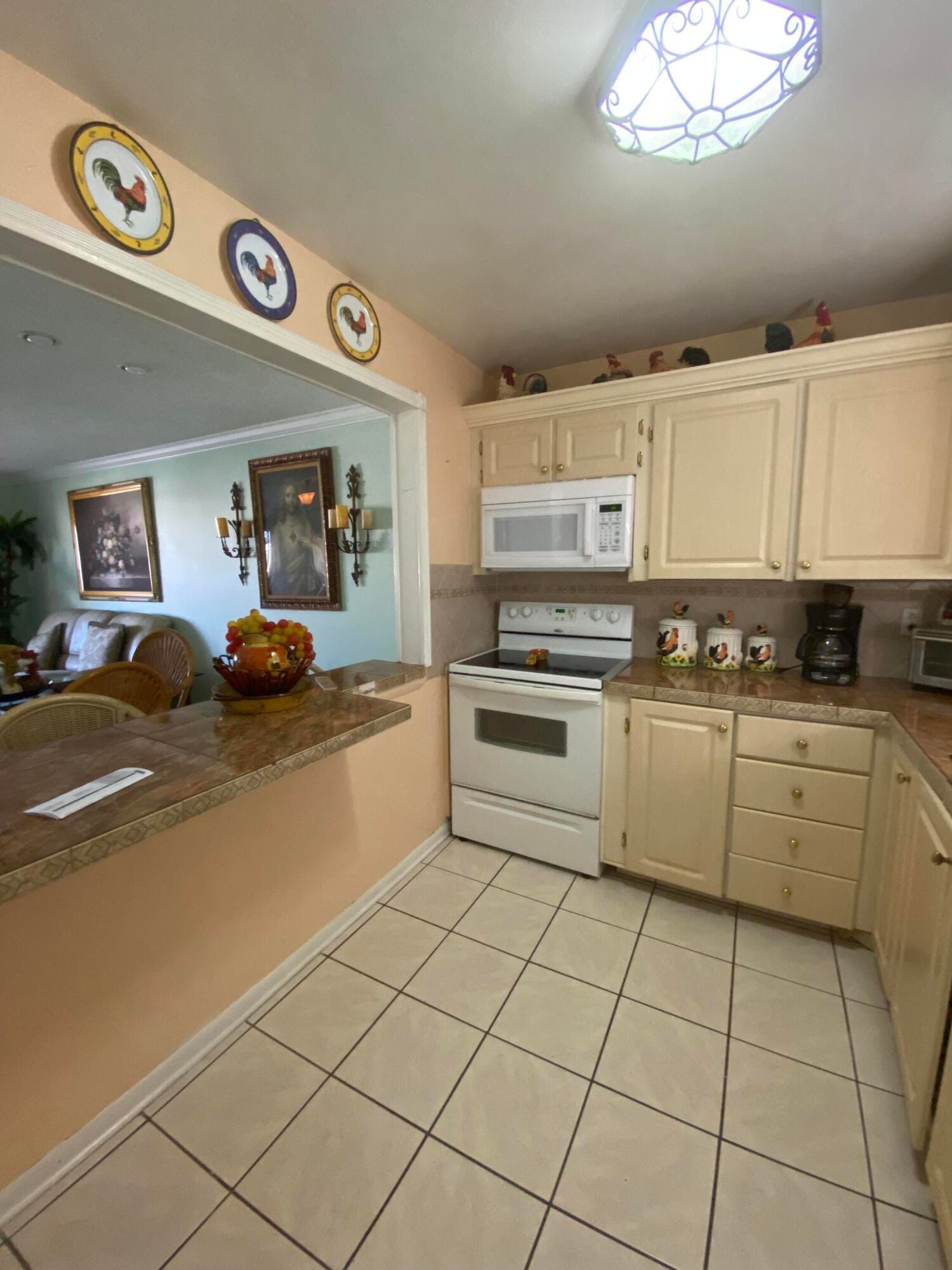 715 Lori Drive 302, Palm Springs, FL 33461 photo 3