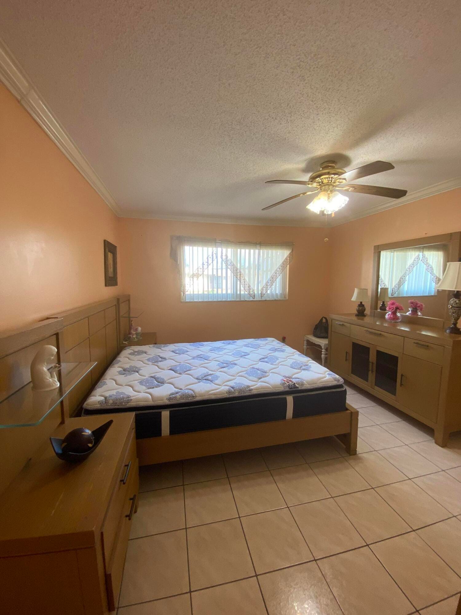 715 Lori Drive 302, Palm Springs, FL 33461 photo 9