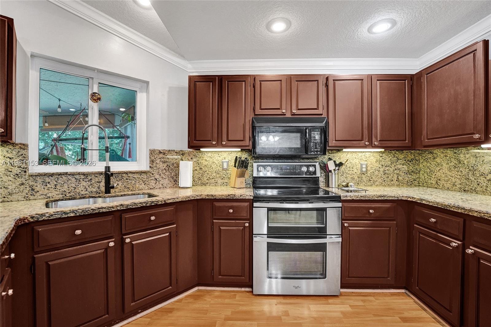 1741 W Oak Knoll Circle, Davie, FL 33324 photo 11