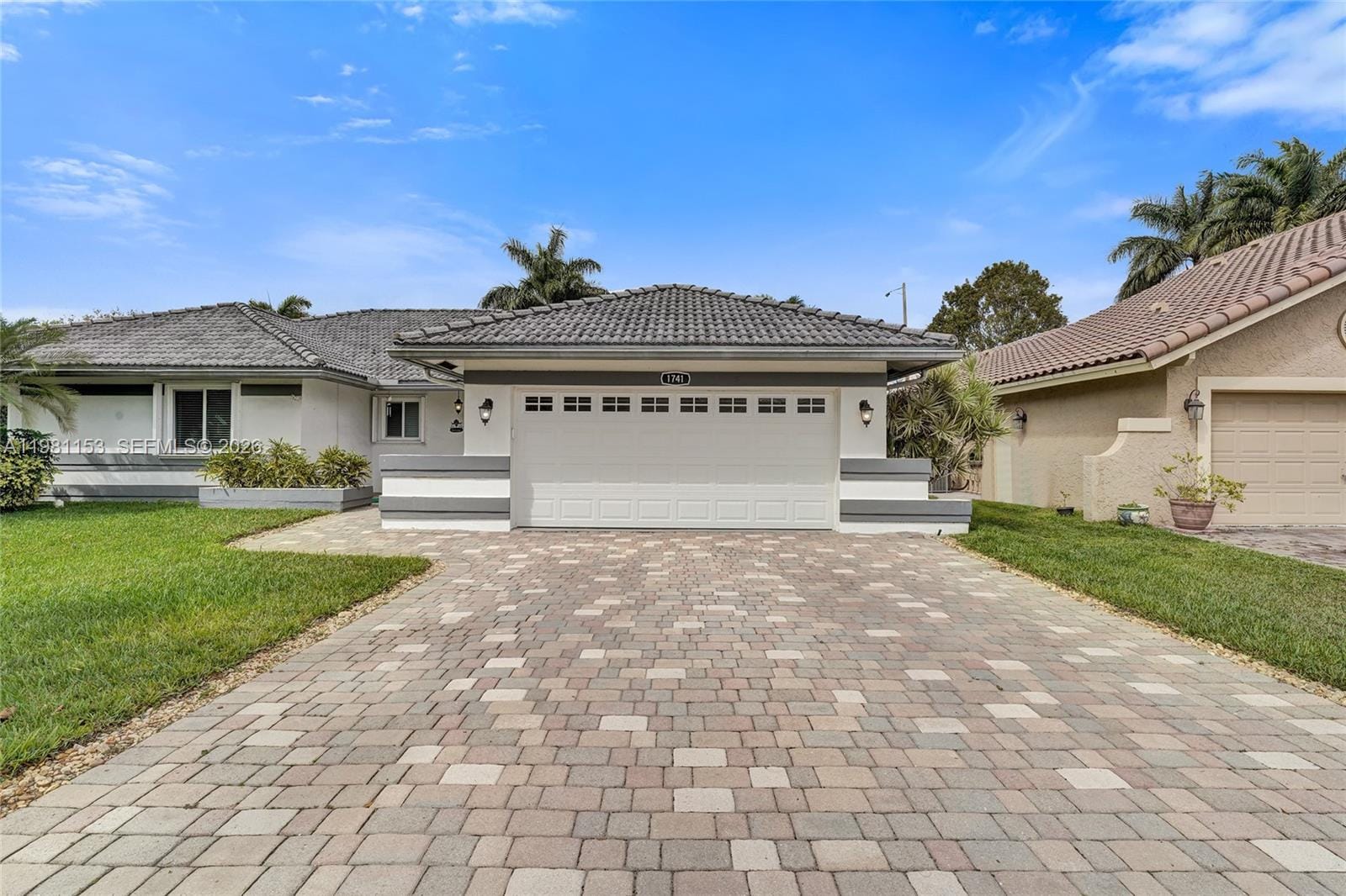 1741 W Oak Knoll Circle, Davie, FL 33324 photo 3