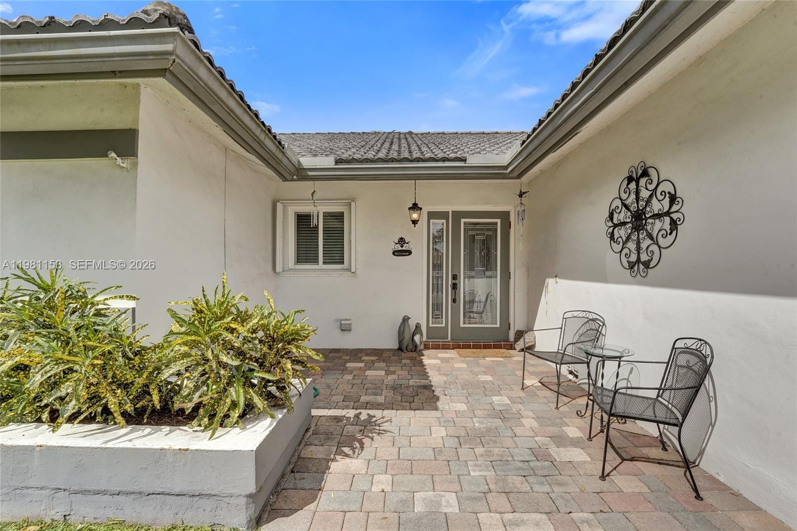 1741 W Oak Knoll Circle, Davie, FL 33324 photo 4