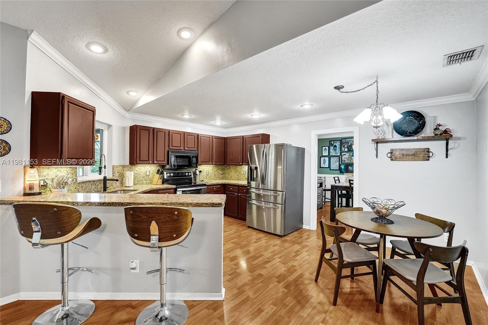 1741 W Oak Knoll Circle, Davie, FL 33324 photo 9