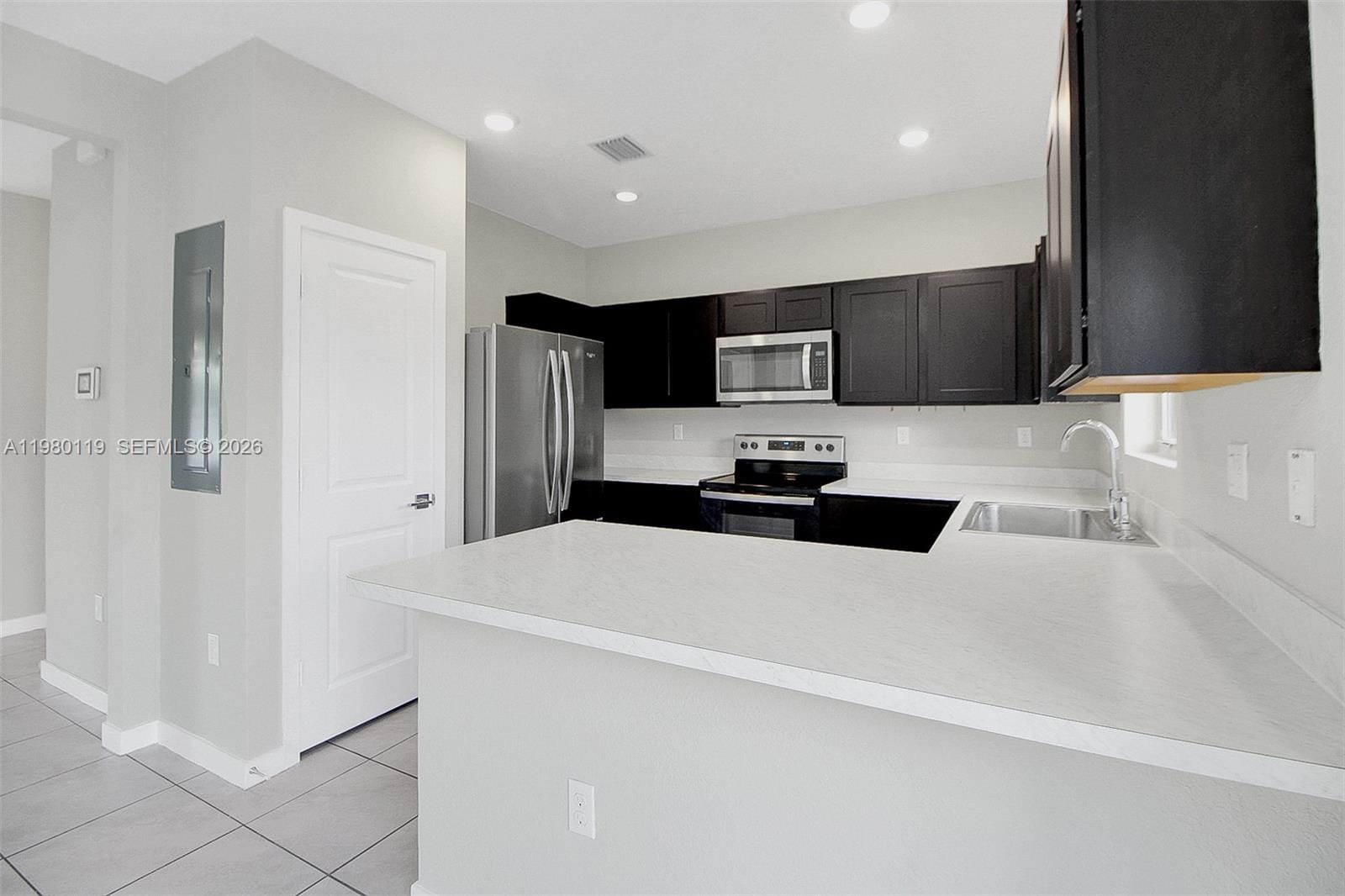 552 NE 5th Way, Florida City, FL 33034 photo 9
