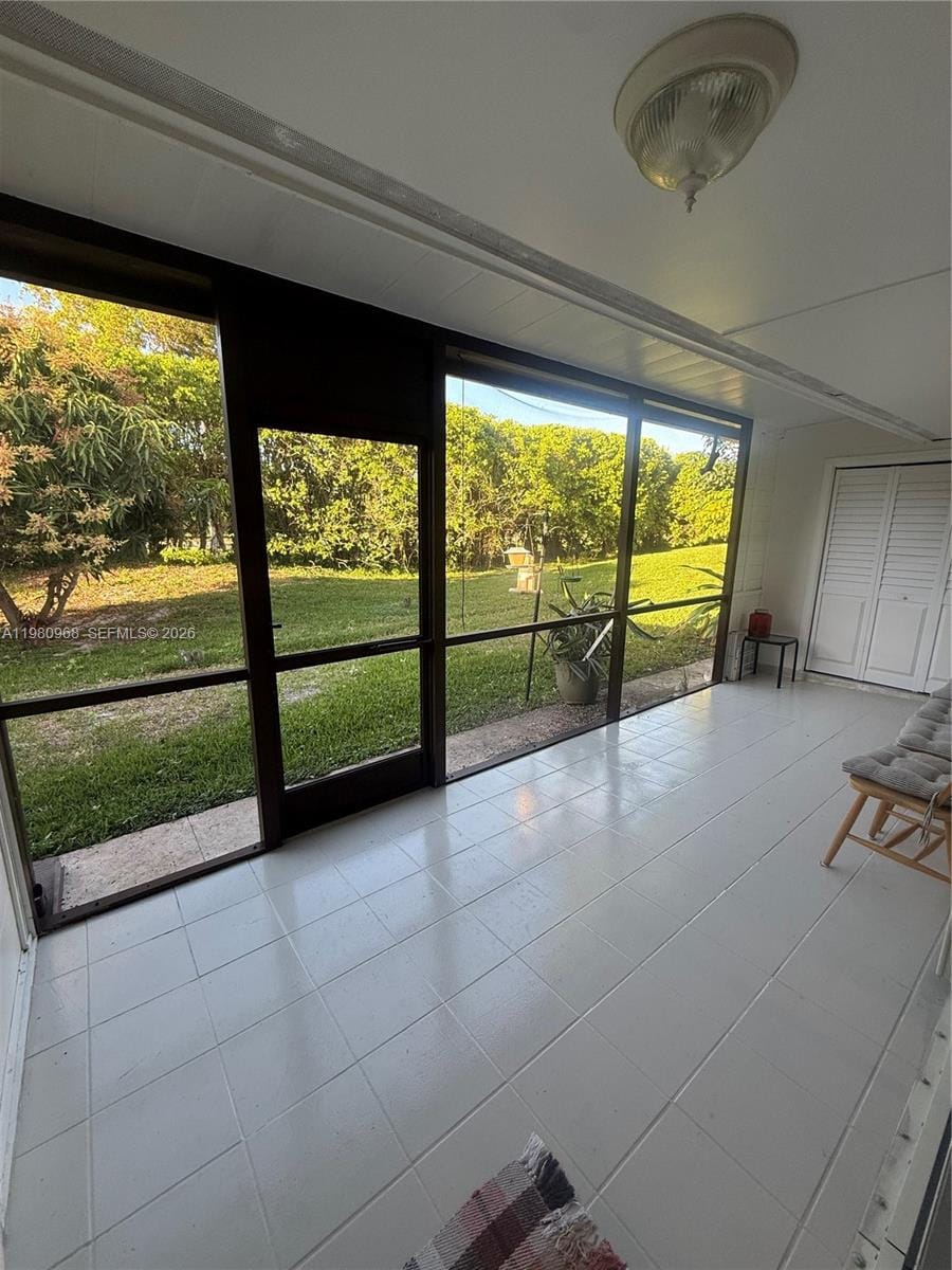6937 Tiburon Circle 105 — photo 3