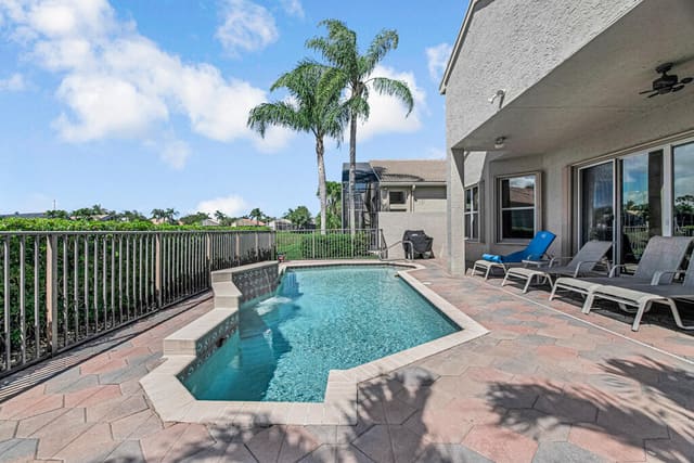 7775 Ocean Sunset Drive, Lake Worth, FL 33467