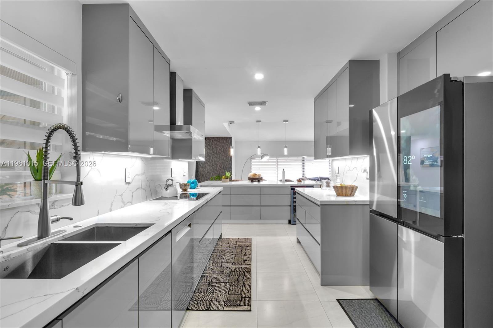 19951 NE 10th Place Way, Miami, FL 33179, Miami