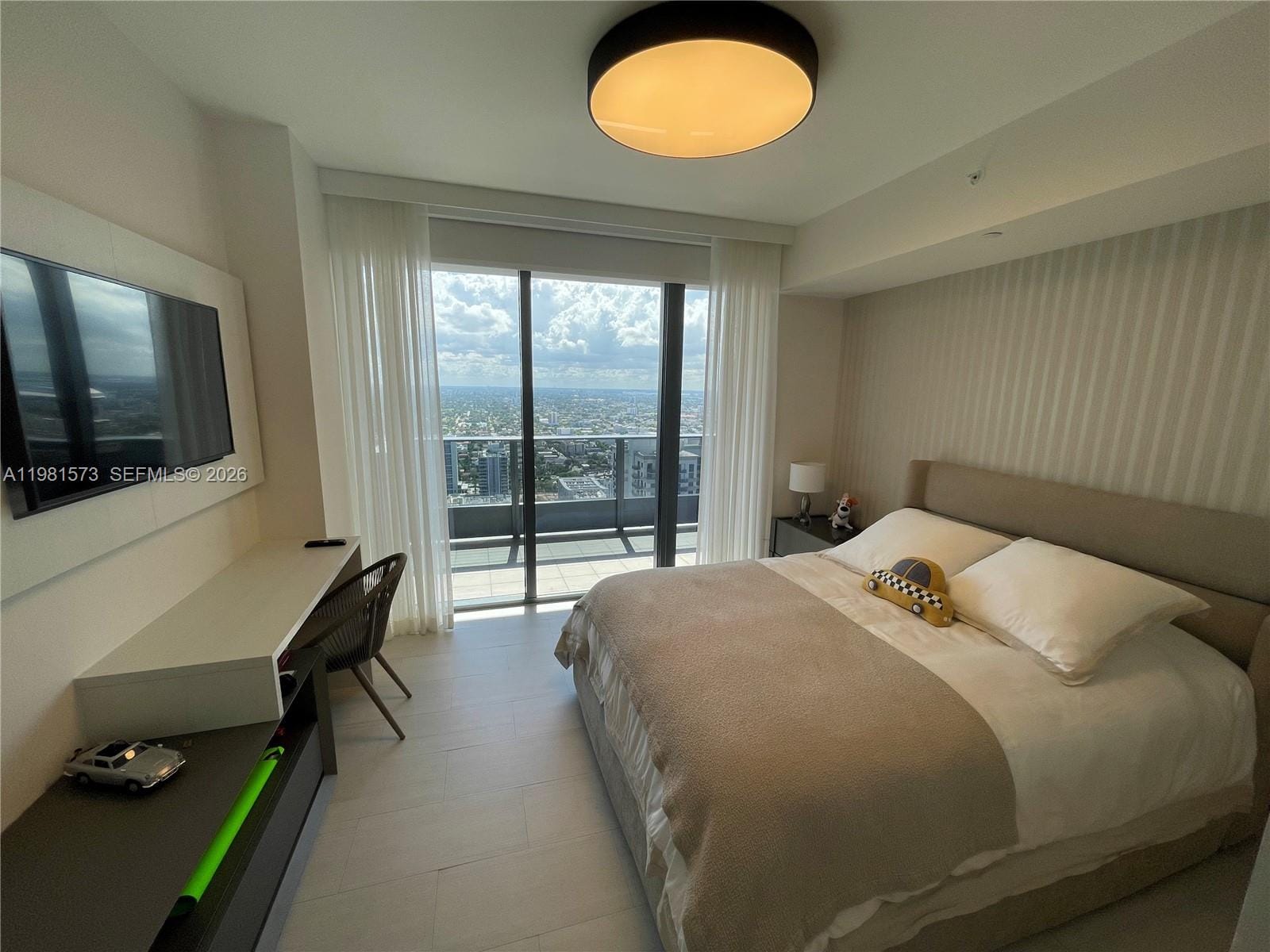 1000 Brickell Plaza 4410, Miami, FL 33131 photo 14