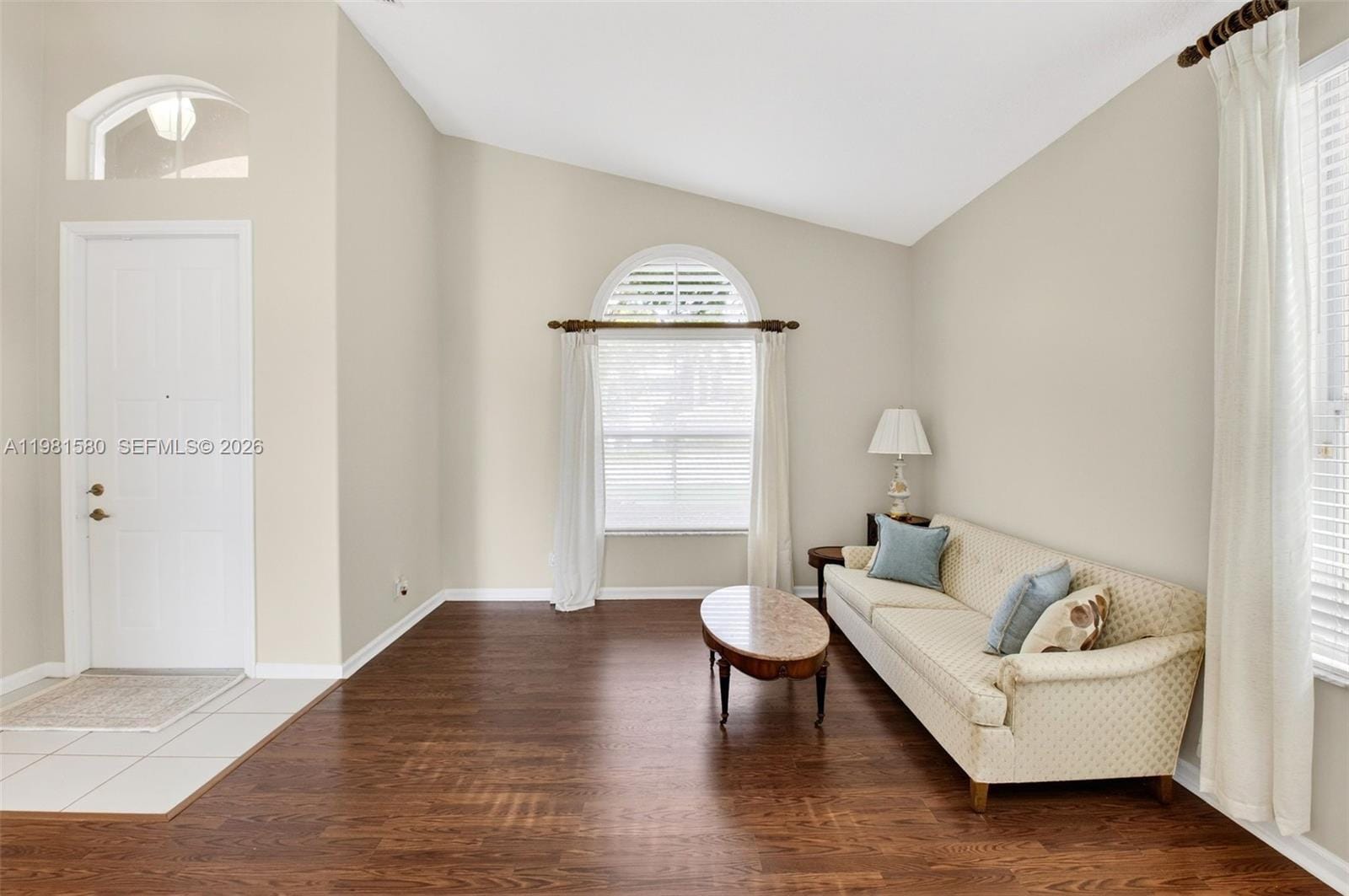 6595 Jackie Way — photo 3