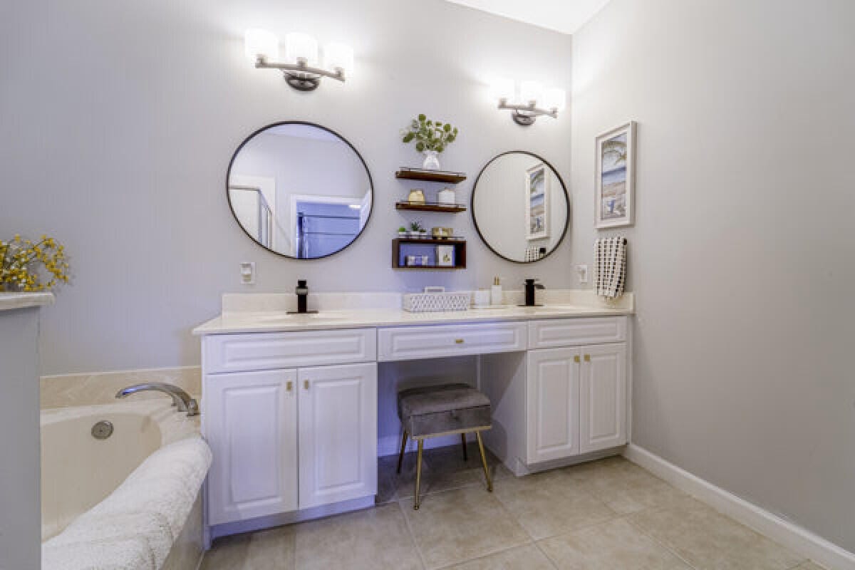 10487 SW Westlawn Boulevard — photo 10