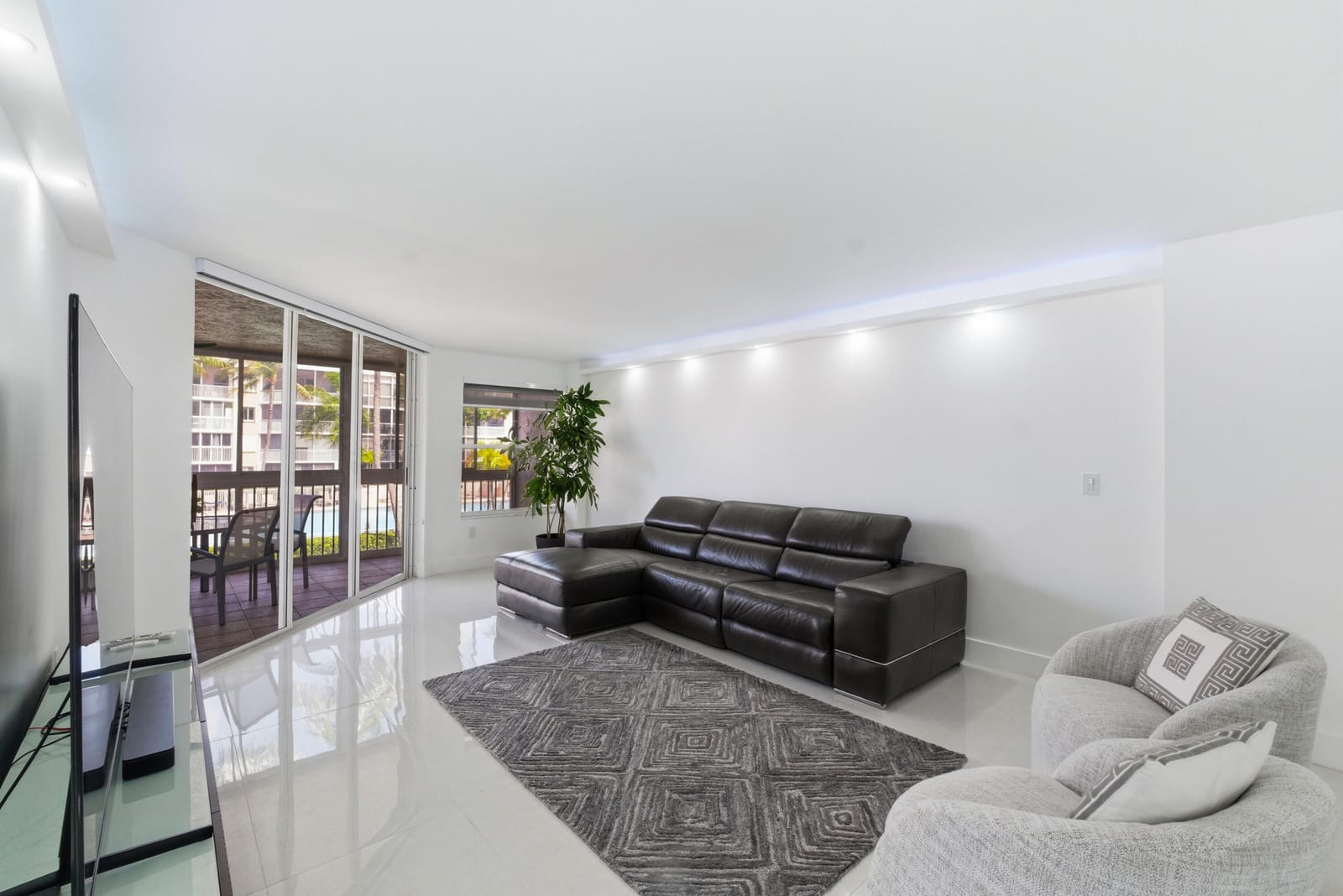 7524 Granville Drive 201, Tamarac, FL 33321 photo 16