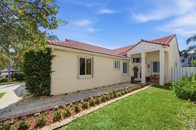 1294 Camellia Circle, sold in The Islands, Weston, FL