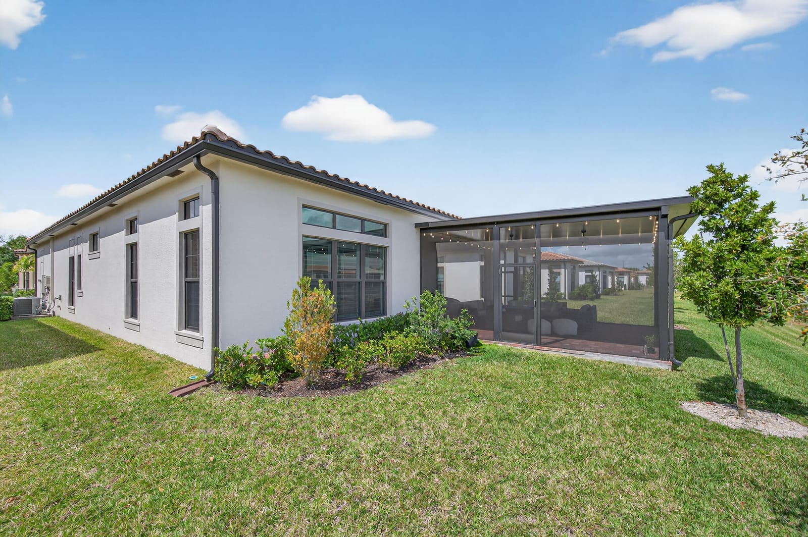 8118 Liberty Way — photo 3