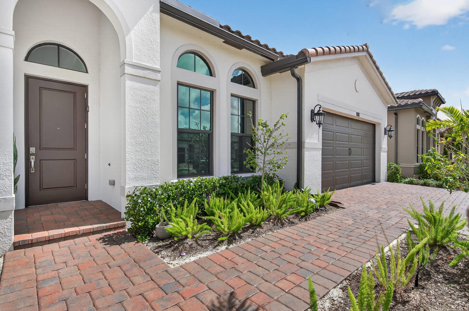 8118 Liberty Way — photo 4