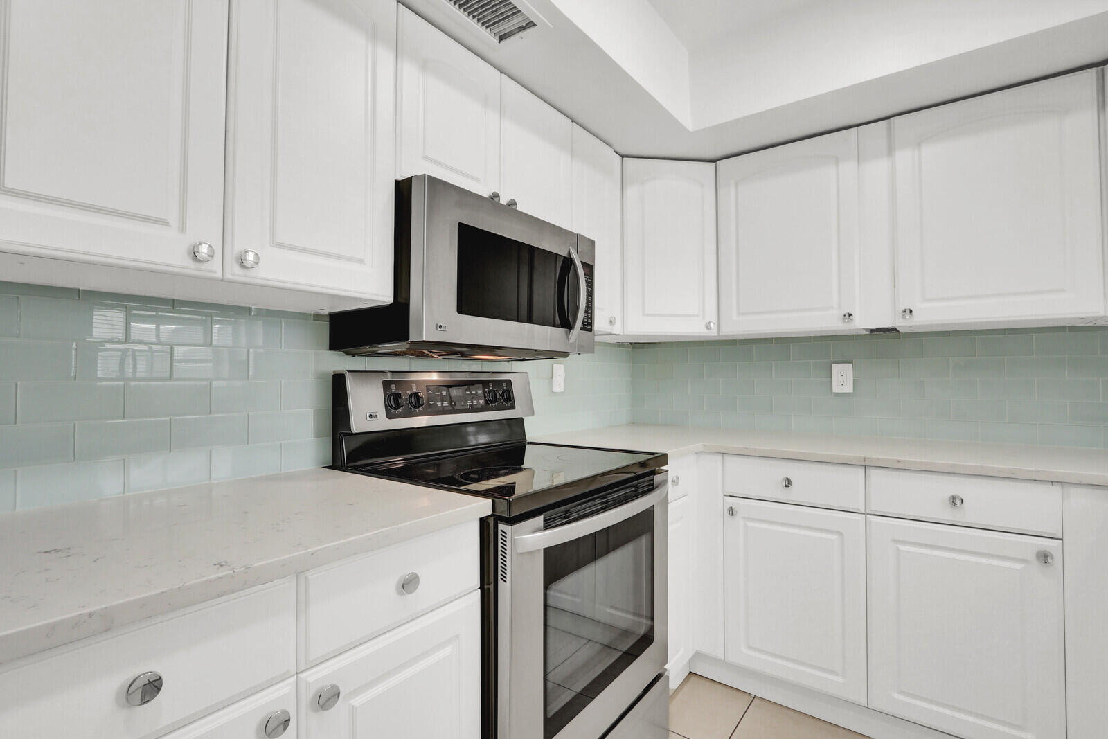 10249 N Military Trail Apt 201, Palm Beach Gardens, FL 33410, Palm Beach Gardens