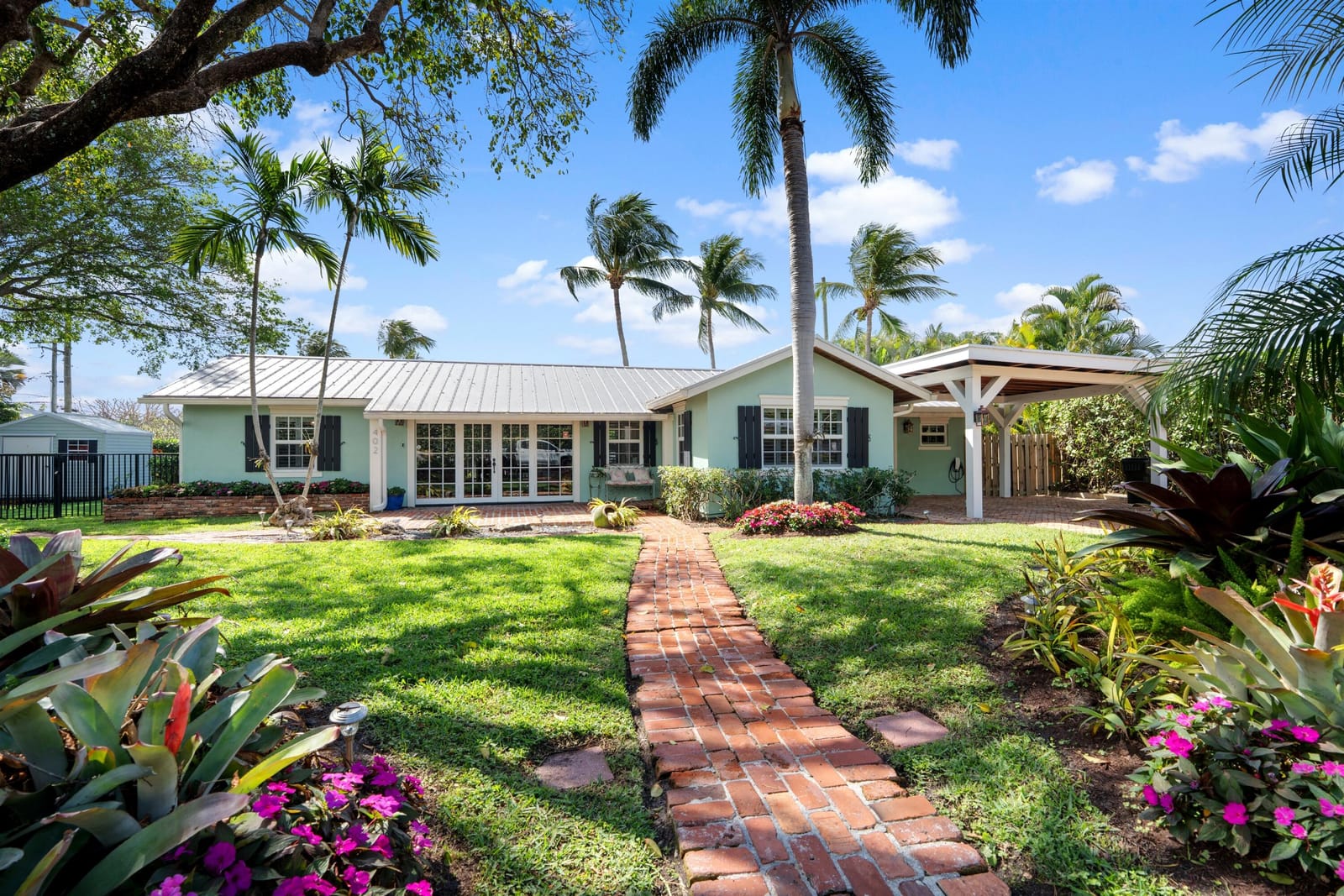 402 Lake Drive, Delray Beach, FL 33444